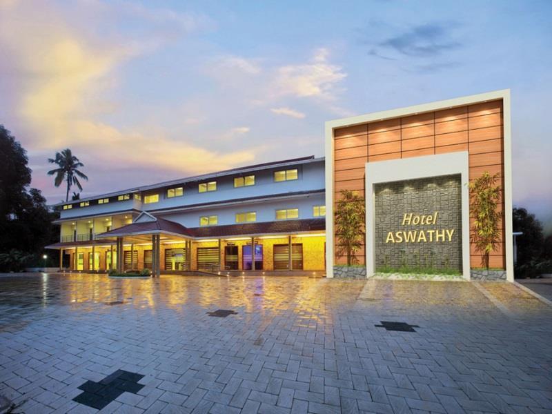 Kodungallūr Hotel Aswathy מראה חיצוני תמונה