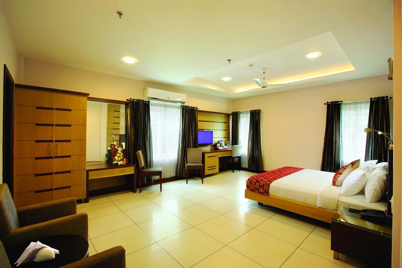 Kodungallūr Hotel Aswathy מראה חיצוני תמונה