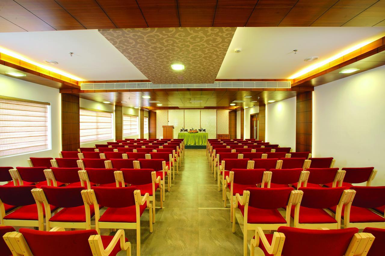 Kodungallūr Hotel Aswathy מראה חיצוני תמונה